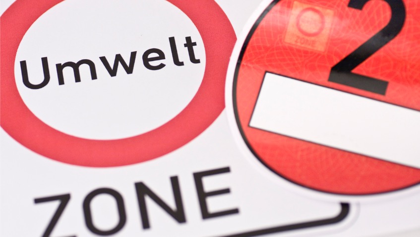 Umweltplakette In Deutschland Auch Fur Schweizer Autofahrer